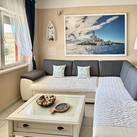 Holiday Home Labineca กราดัซ ภายนอก รูปภาพ